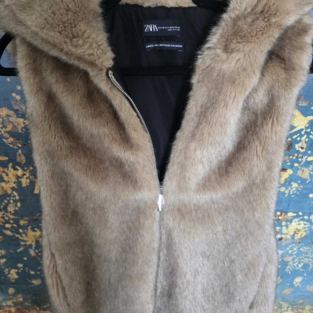 Zara Faux Fur Vest Small Medium - Picture 5 of 12